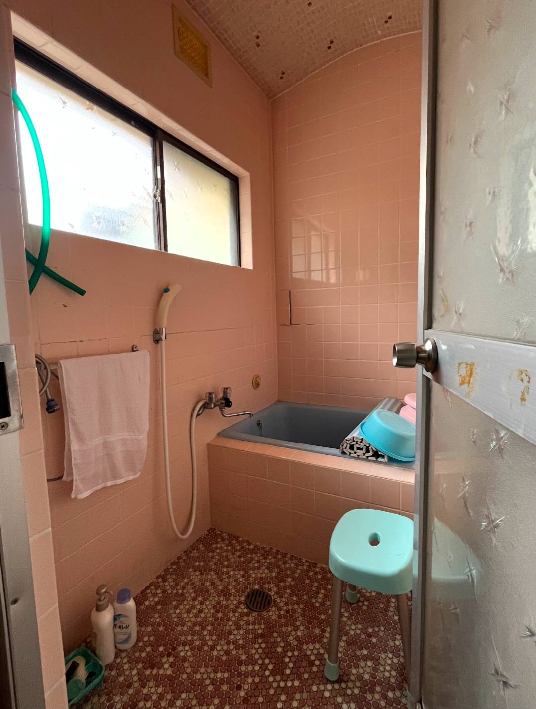 施工前のお風呂です