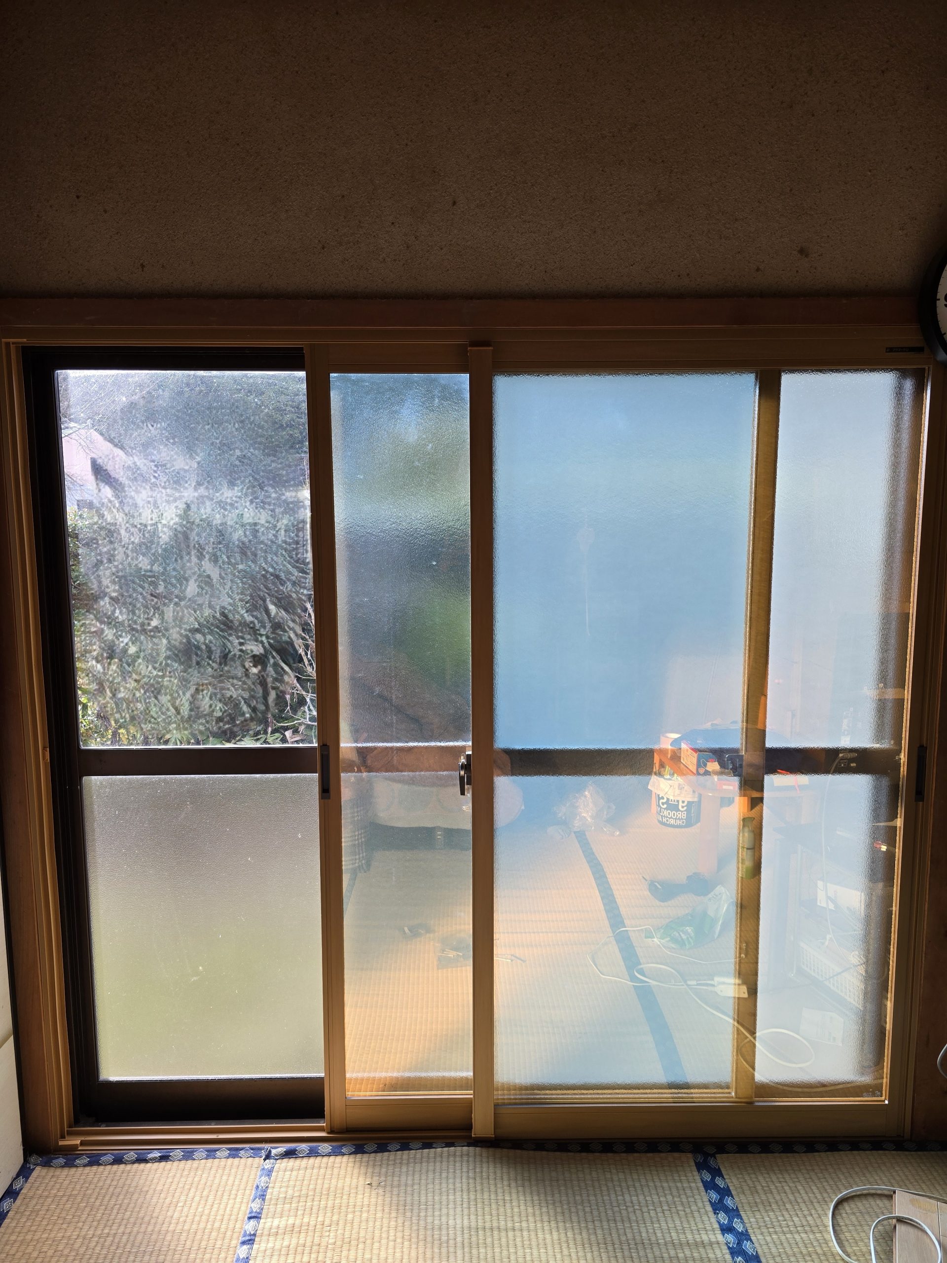 内窓設置後の和室掃き出し窓です